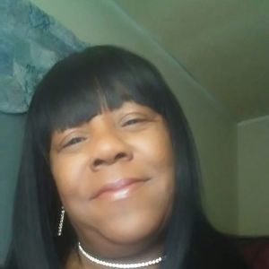 Meet your Posher, Bee